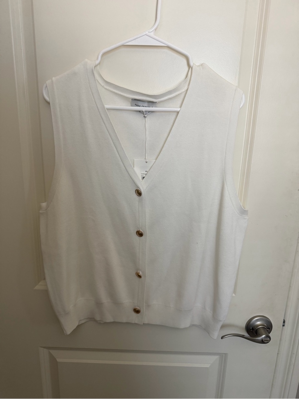 Button-Front V-Neck Knit Vest in Cream